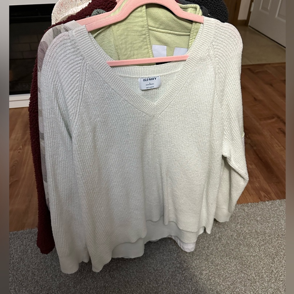Old navy sweater
